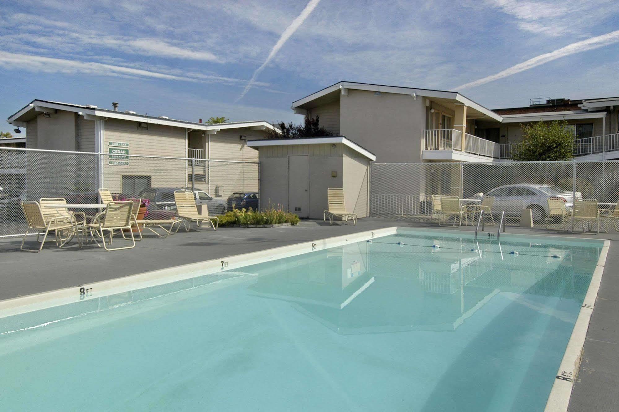 Days Inn Spokane Dış mekan fotoğraf